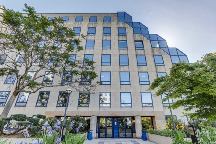 5-10 Rue De La Renaissance, Antony à louer - Photo de l’immeuble – Image 1 sur 1