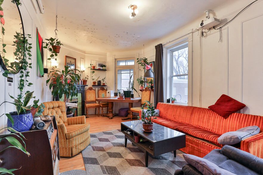 4800 Rue De Bullion, Montréal, QC à vendre - Photo intérieure – Image 2 sur 4