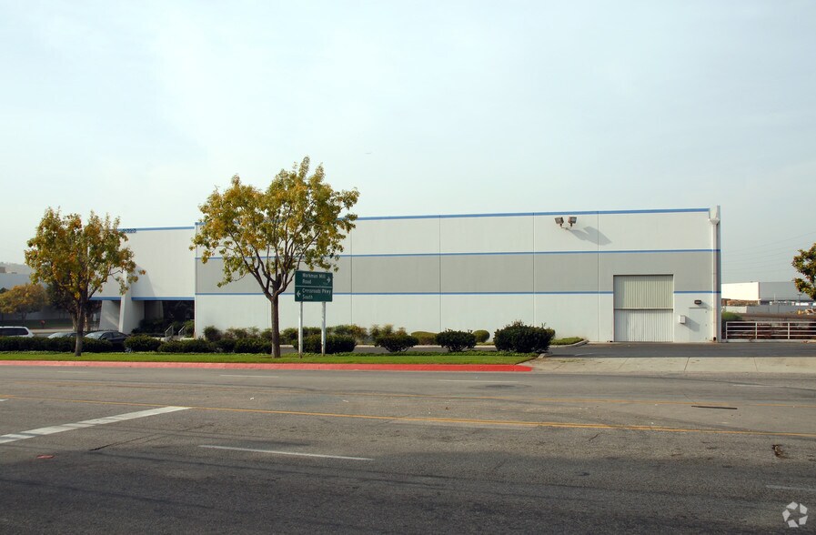 2525 S Workman Mill Rd, City of Industry, CA à louer - Photo de l’immeuble – Image 3 sur 12