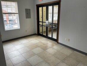 1317 Morris Ave, Union Township, NJ à louer Photo intérieure– Image 1 sur 6