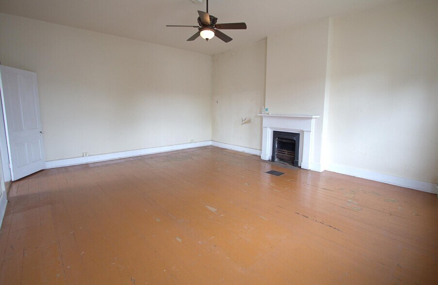 102 W High St, Warsaw, KY à vendre - Photo de l’immeuble – Image 2 sur 5