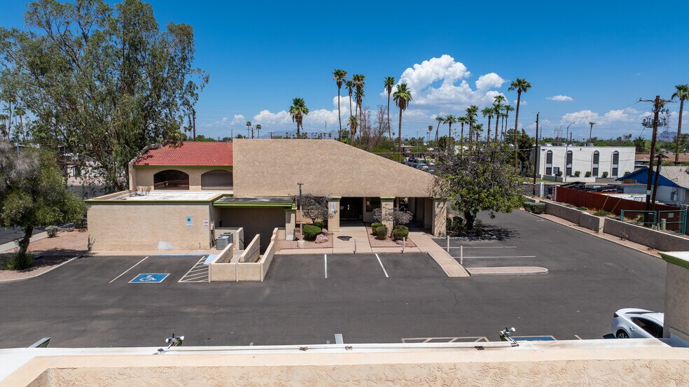 1655 E University Dr, Mesa, AZ à vendre - Photo de l’immeuble – Image 2 sur 3