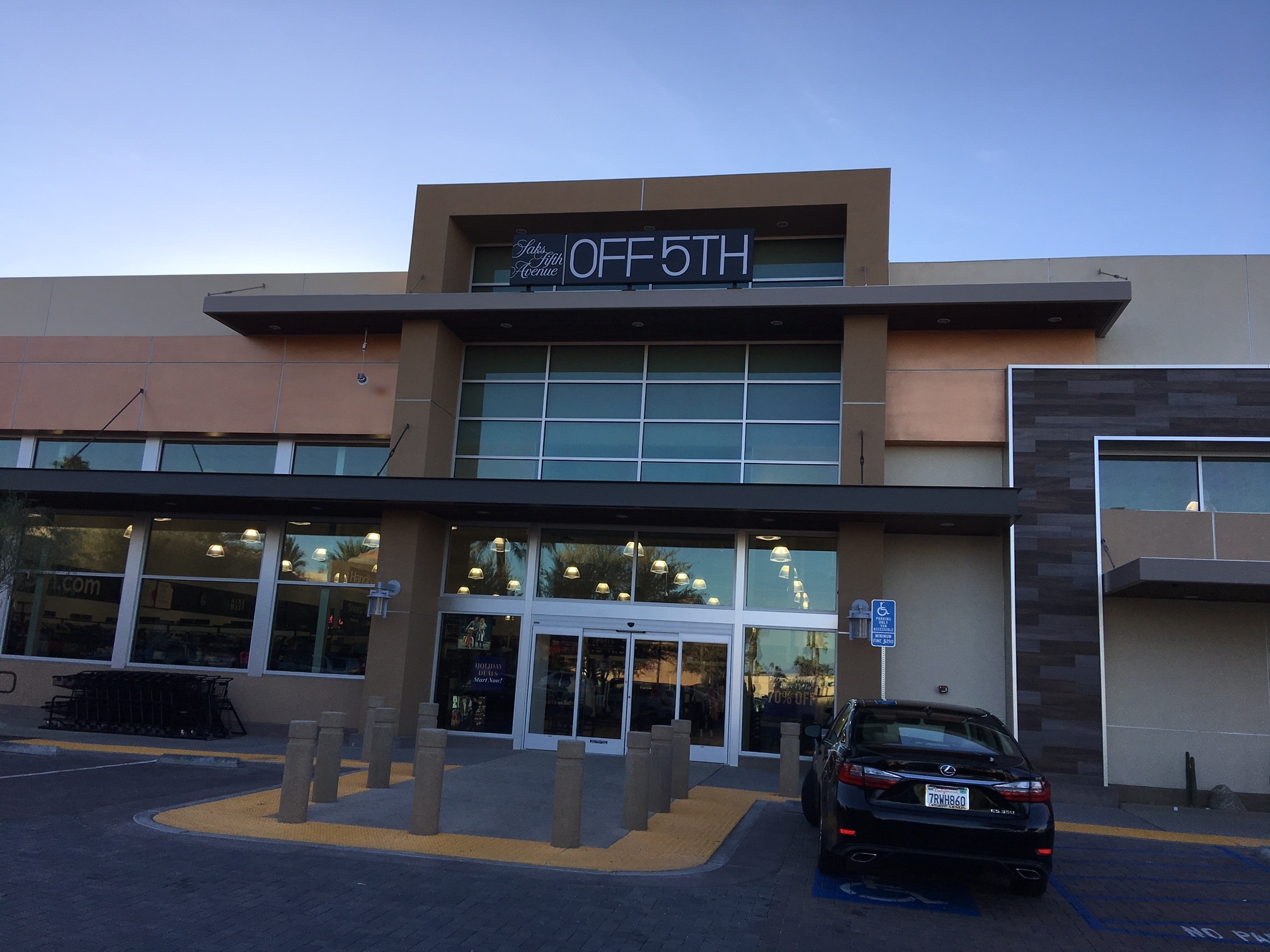 El Paseo, Palm Desert, CA à louer Photo de l’immeuble– Image 1 sur 5