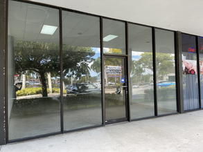 2019-2097 N University Dr, Sunrise, FL à louer Photo de l’immeuble– Image 1 sur 3