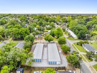 Plus de détails pour 1304 N T St, Pensacola, FL - Spécialisé à vendre