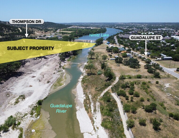 790 Thompson, Kerrville, TX à vendre - Photo de l’immeuble – Image 3 sur 8