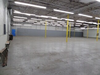 Plus de détails pour 2601 W Cypress St, Phoenix, AZ - Industriel/Logistique à louer