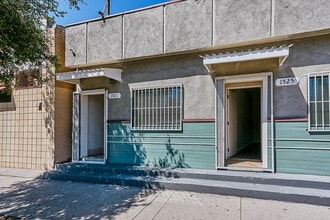1521-1525 Lincoln Ave, Pasadena, CA à louer Photo de l’immeuble– Image 1 sur 9