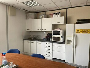 Bureau dans Poissy à louer Photo intérieure– Image 1 sur 4
