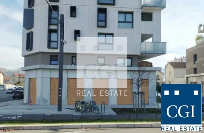 Plus de détails pour Local commercial à louer