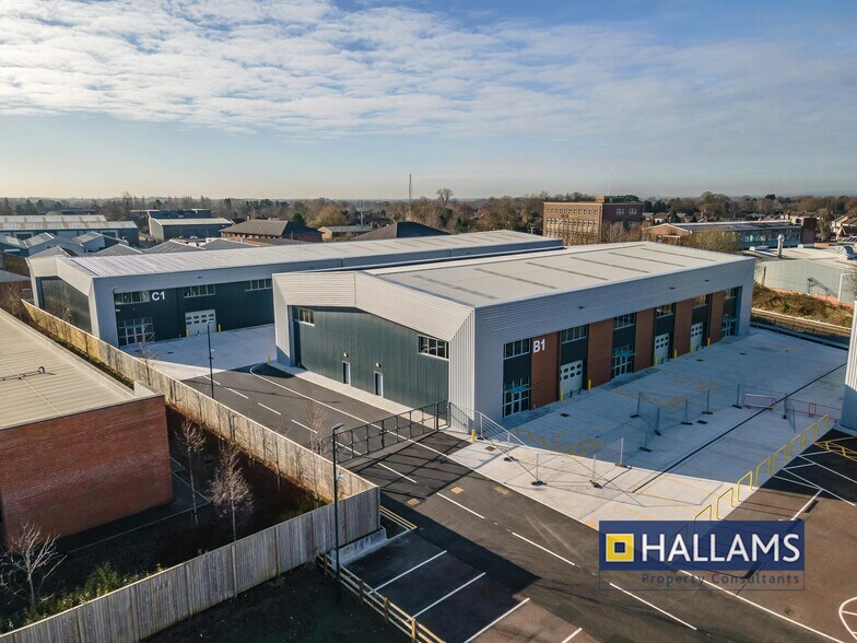 Block B Manor Ln, Crewe à louer - Photo de l’immeuble – Image 2 sur 20