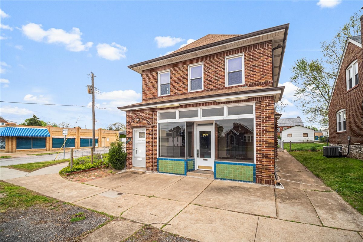 8700 Gravois Rd, Saint Louis, MO à vendre Photo de l’immeuble– Image 1 sur 46