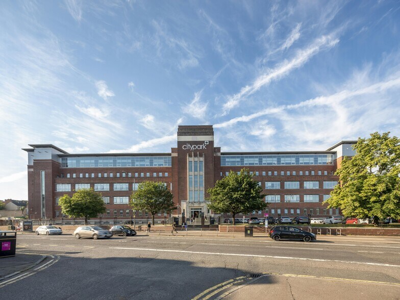 368 Alexandra Para, Glasgow à louer - Photo de l’immeuble – Image 1 sur 14