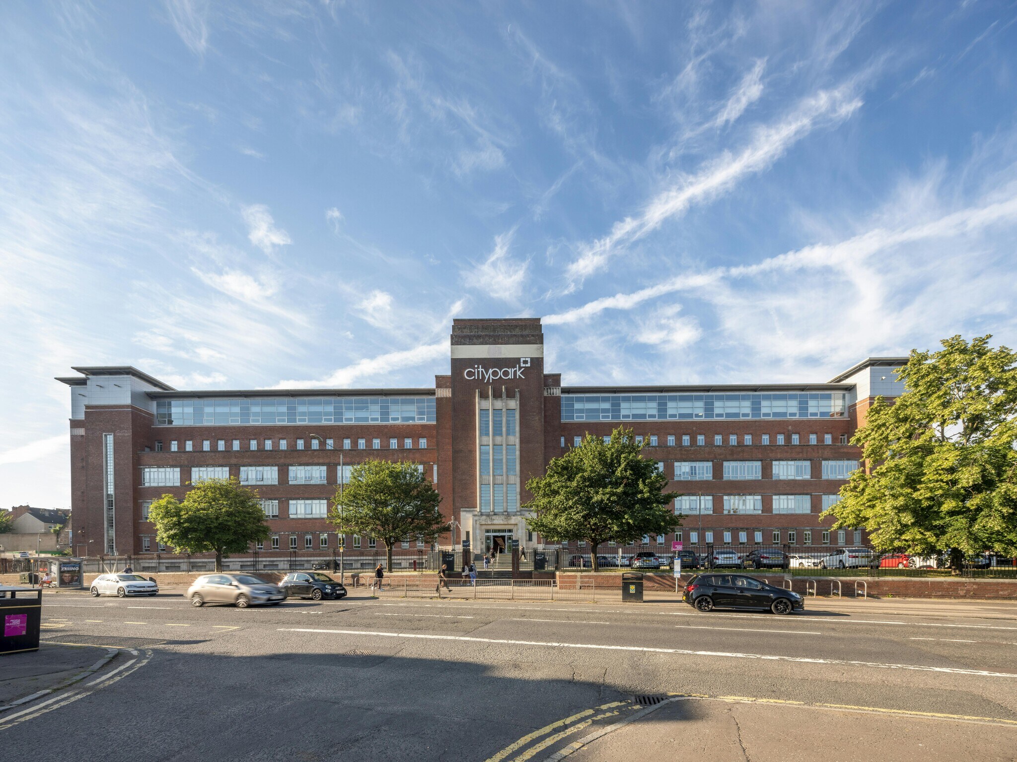 368 Alexandra Para, Glasgow à louer Photo de l’immeuble– Image 1 sur 15