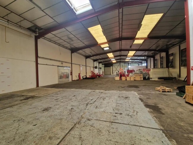 Plus de détails pour Industriel/Logistique à vendre