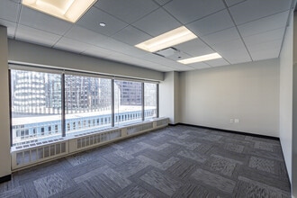 180 N LaSalle St, Chicago, IL à louer Photo intérieure– Image 2 sur 9