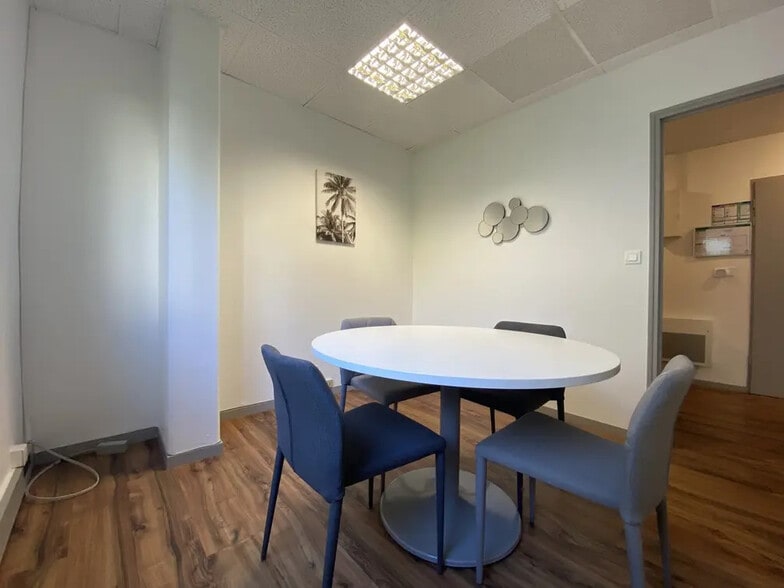 Bureau dans Nantes à louer - Photo de l’immeuble – Image 2 sur 5