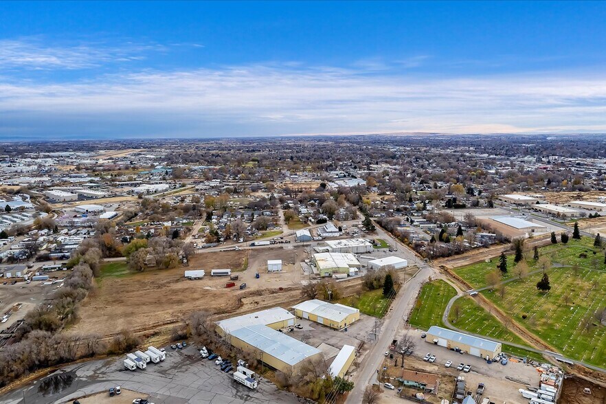 1208 Madison Ave, Nampa, ID à louer - Photo de l’immeuble – Image 2 sur 12