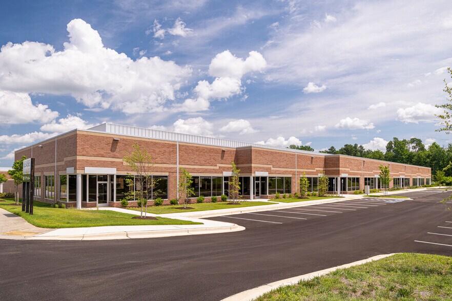 55 Enterprise Dr, Harrisburg, PA à louer - Photo de l’immeuble – Image 1 sur 1