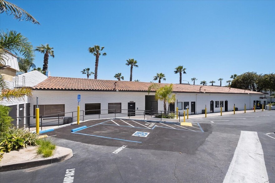 2401-2415 Wilshire Blvd, Santa Monica, CA à louer - Photo de l’immeuble – Image 3 sur 4