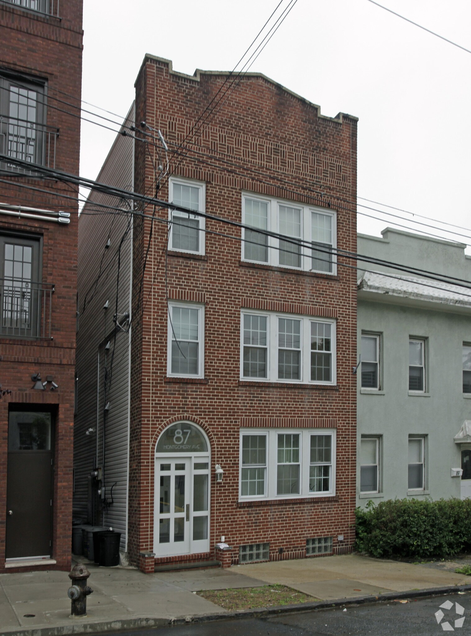 87 Montgomery Ave, Staten Island, NY à vendre Photo principale– Image 1 sur 3