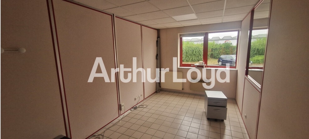 Industriel/Logistique dans Grentheville à louer - Photo intérieure – Image 3 sur 5