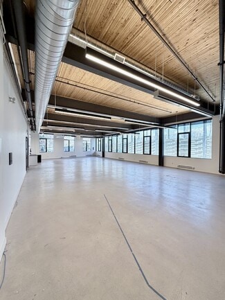Plus de détails pour 35 Golden Ave, Toronto, ON - Bureau, Local d'activités à louer