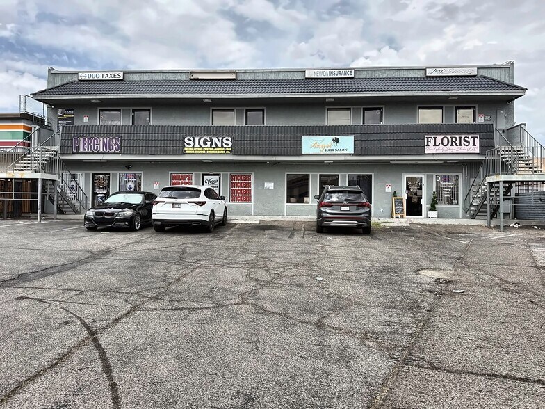 1620 S Decatur Blvd, Las Vegas, NV à louer - Photo de l’immeuble – Image 3 sur 6