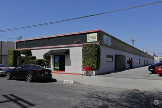 Plus de détails pour 15013-15019 Califa St, Van Nuys, CA - Industriel/Logistique à louer