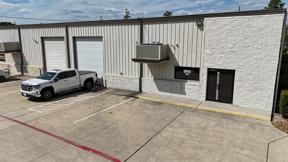 25275 Budde Rd, Spring, TX à louer - Photo de l’immeuble – Image 2 sur 20