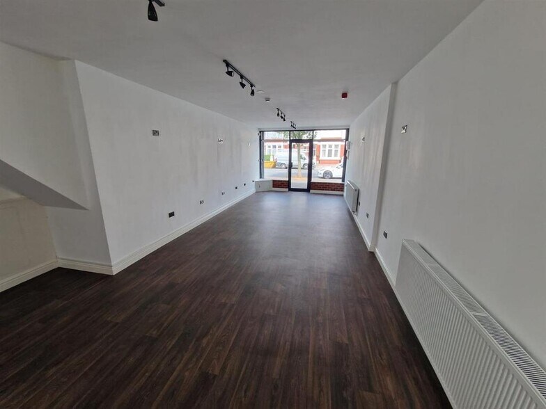 213 Seaview Rd, Wallasey à louer - Photo de l’immeuble – Image 2 sur 6