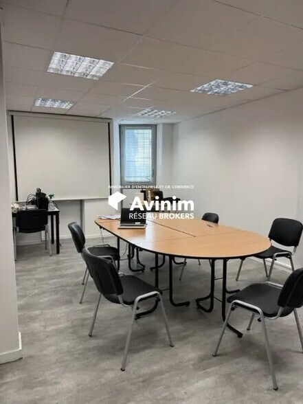 Bureau dans Avignon à louer - Photo intérieure – Image 3 sur 8