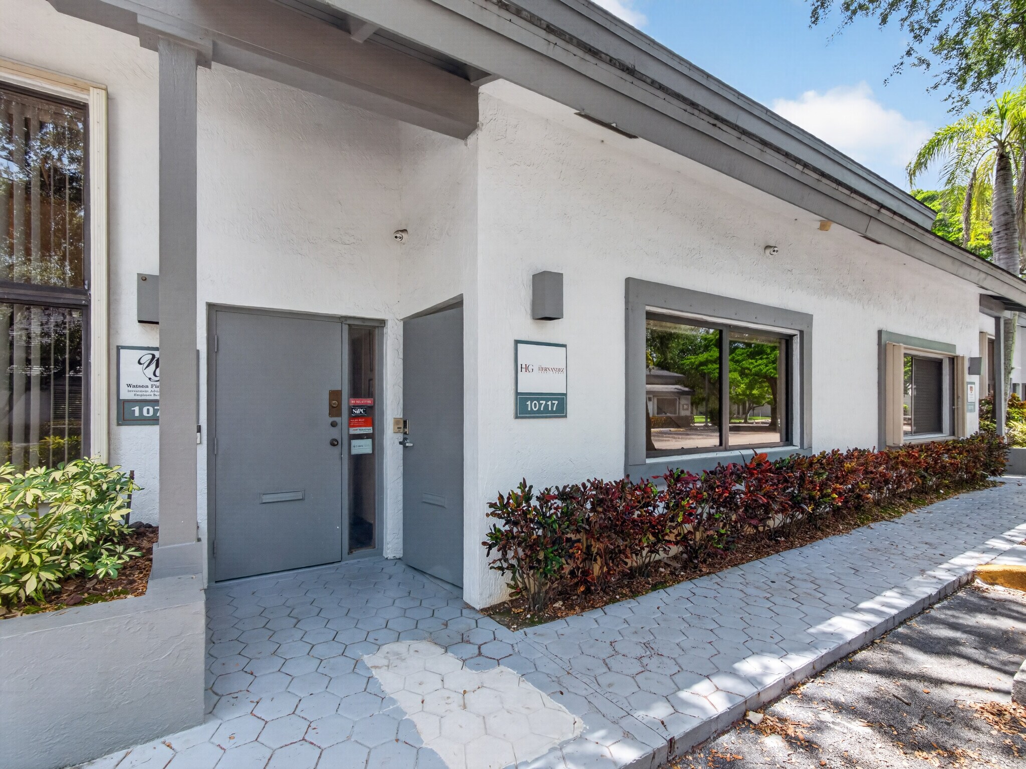 10717 Sw 104th St, Miami, FL à vendre Photo de l’immeuble– Image 1 sur 47
