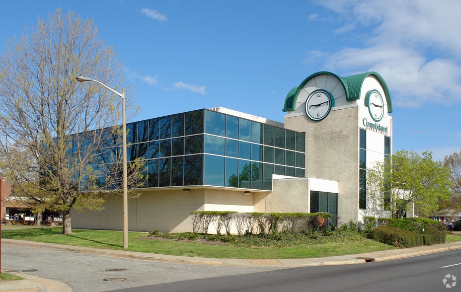 101 N Armistead Ave, Hampton, VA à louer - Photo principale – Image 1 sur 3