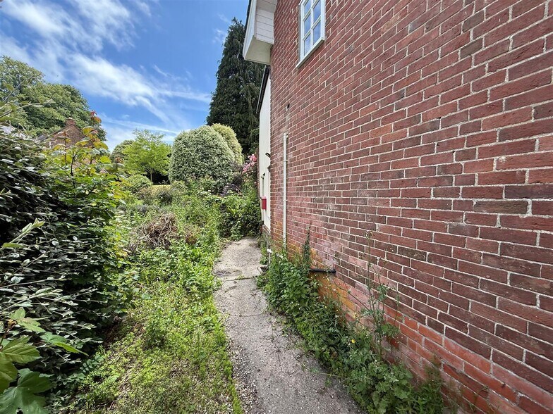 13 Fore St, Evershot à louer - Photo de l’immeuble – Image 2 sur 2