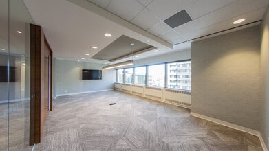 605 5th Ave SW, Calgary, AB à louer Photo intérieure– Image 1 sur 8