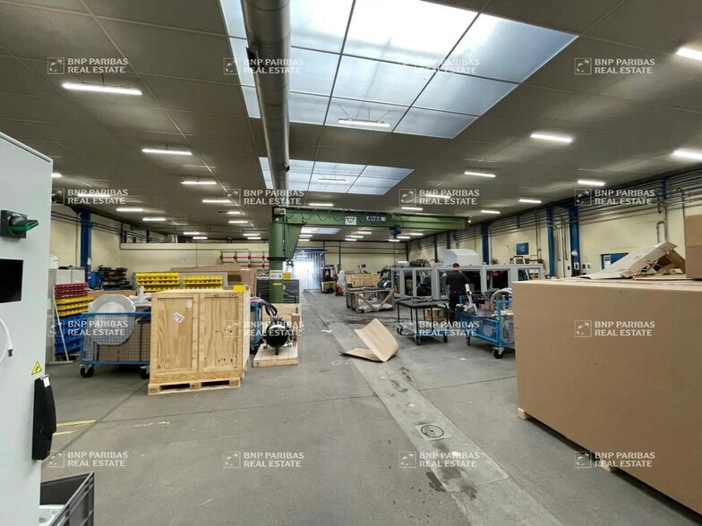 Local d’activités dans Aix-les-Bains à louer - Photo intérieure – Image 1 sur 20