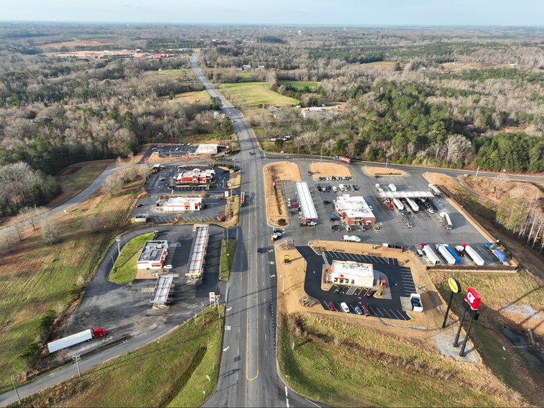 18860 Highway 72 E, Clinton, SC à louer - Photo de l’immeuble – Image 3 sur 5