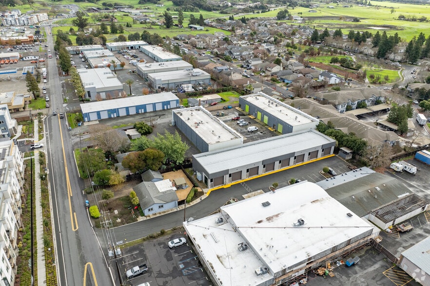 374 Yolanda Ave, Santa Rosa, CA à louer - Aérien – Image 3 sur 3
