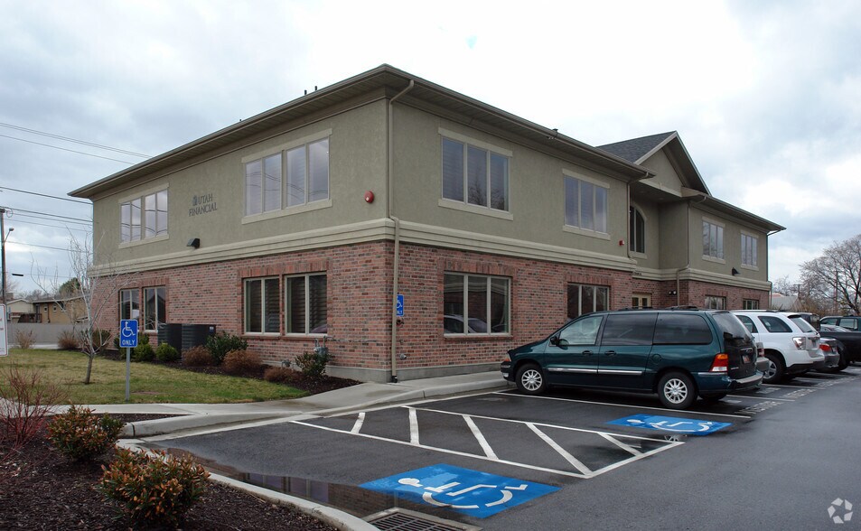 189 E Fort Union Blvd, Midvale, UT à vendre - Photo de l’immeuble – Image 3 sur 13