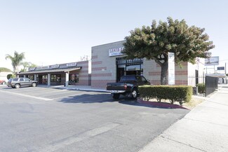 Plus de détails pour 501 N Harbor Blvd, Santa Ana, CA - Local commercial à louer