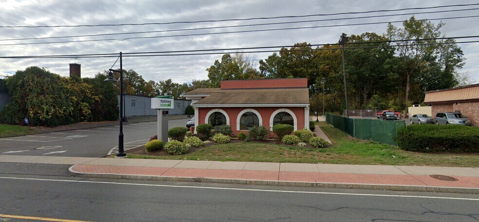 270 Broad St, Manchester, CT à vendre - Photo de l’immeuble – Image 1 sur 1