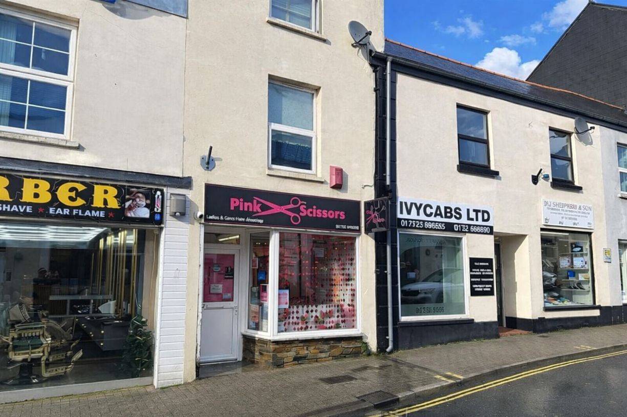 37 Fore St, Ivybridge à louer Photo principale– Image 1 sur 2