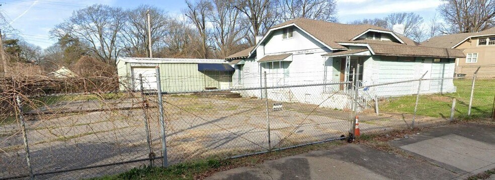 1063 E Parkway South, Memphis, TN à vendre - Photo de l’immeuble – Image 1 sur 42