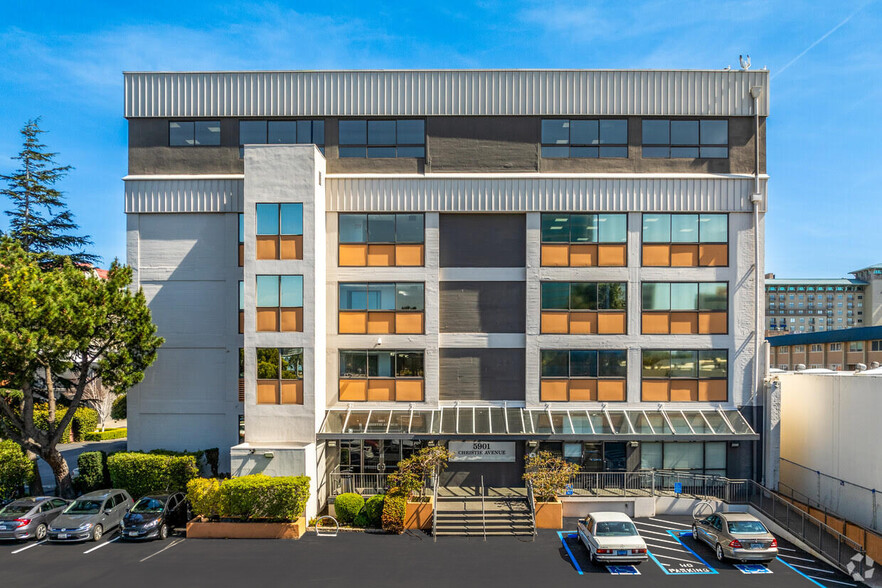 5901 Christie Ave, Emeryville, CA à louer - Photo de l’immeuble – Image 3 sur 15