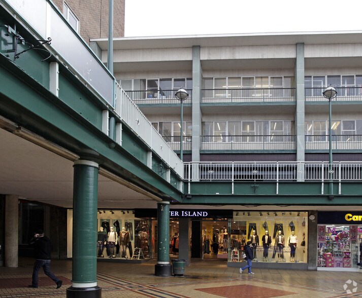 5-11 The Precinct, Coventry à vendre - Photo de l’immeuble – Image 2 sur 2
