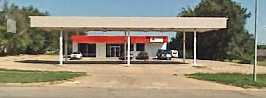 1224 S Kansas Ave, Topeka, KS à louer Photo de l’immeuble– Image 1 sur 2