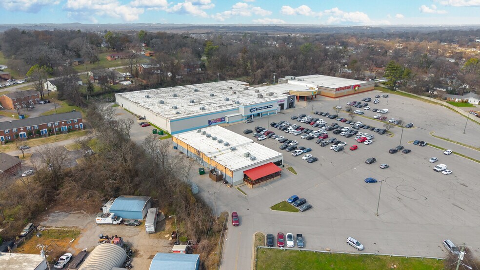 3424-3436 Lebanon Pike, Hermitage, TN à louer - Photo de l’immeuble – Image 1 sur 7