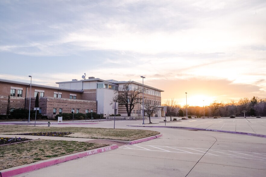 1903 Doctors Hospital Dr, Bridgeport, TX à louer - Photo de l’immeuble – Image 3 sur 6