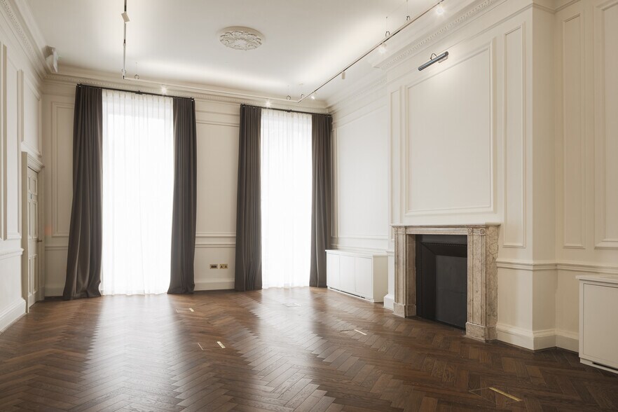 28 Bruton St, Londres à louer - Photo de l’immeuble – Image 2 sur 6